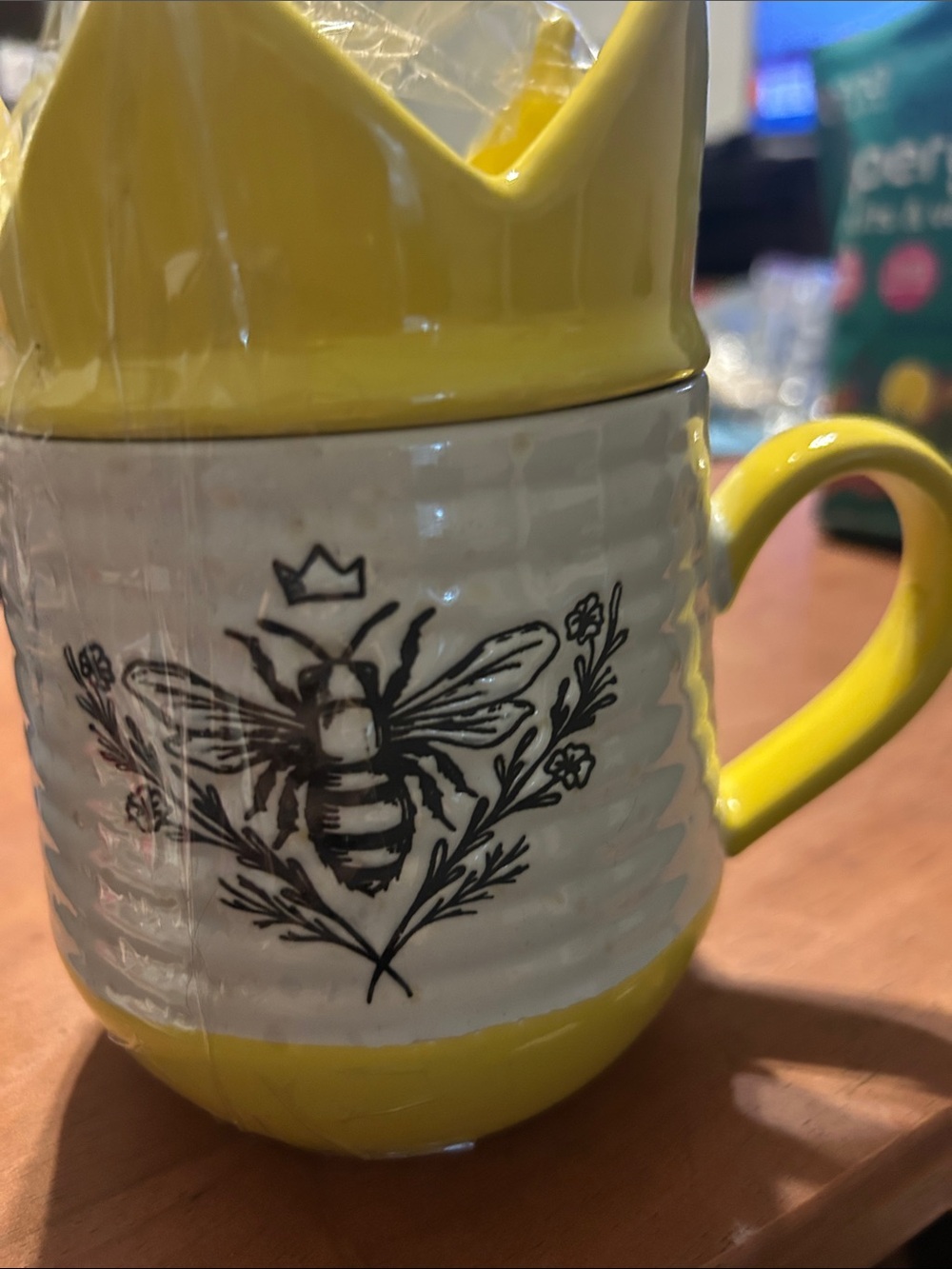 bebe Yellow and White Bee Crown Ceramic Mug